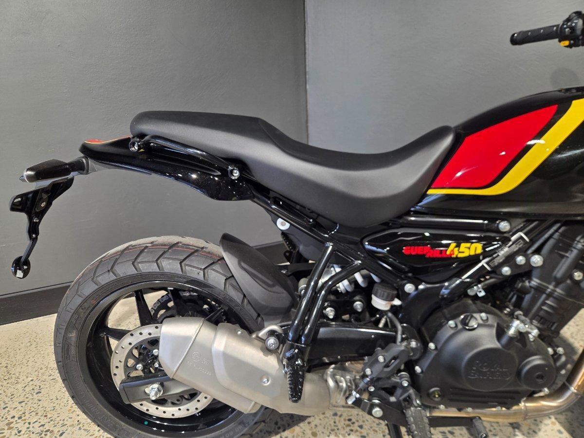 2025 ROYAL ENFIELD GUERILLA 450 ROAD