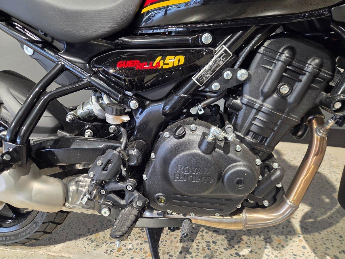2025 ROYAL ENFIELD GUERILLA 450 ROAD