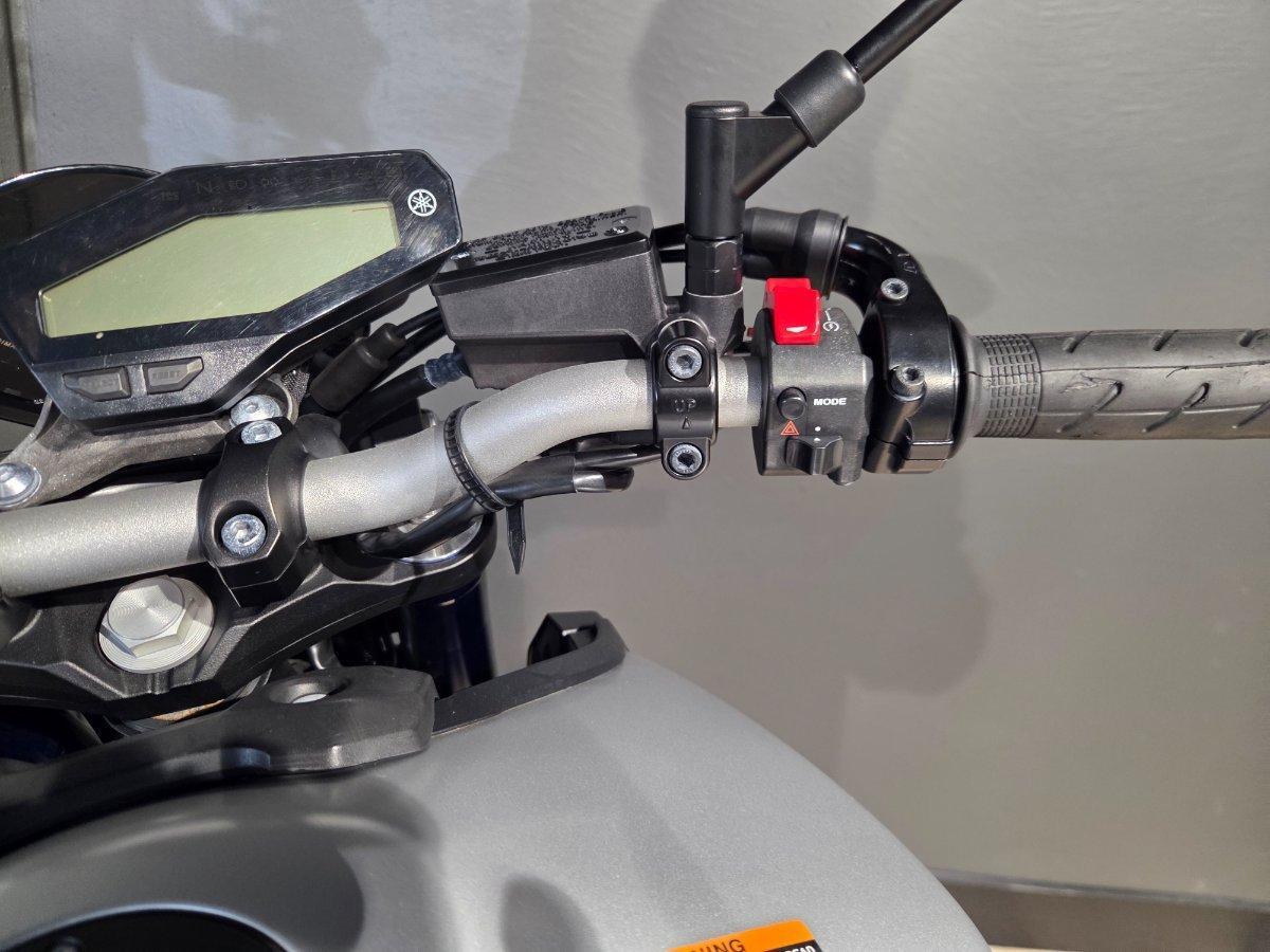 2016 YAMAHA MT-09 SPORTS