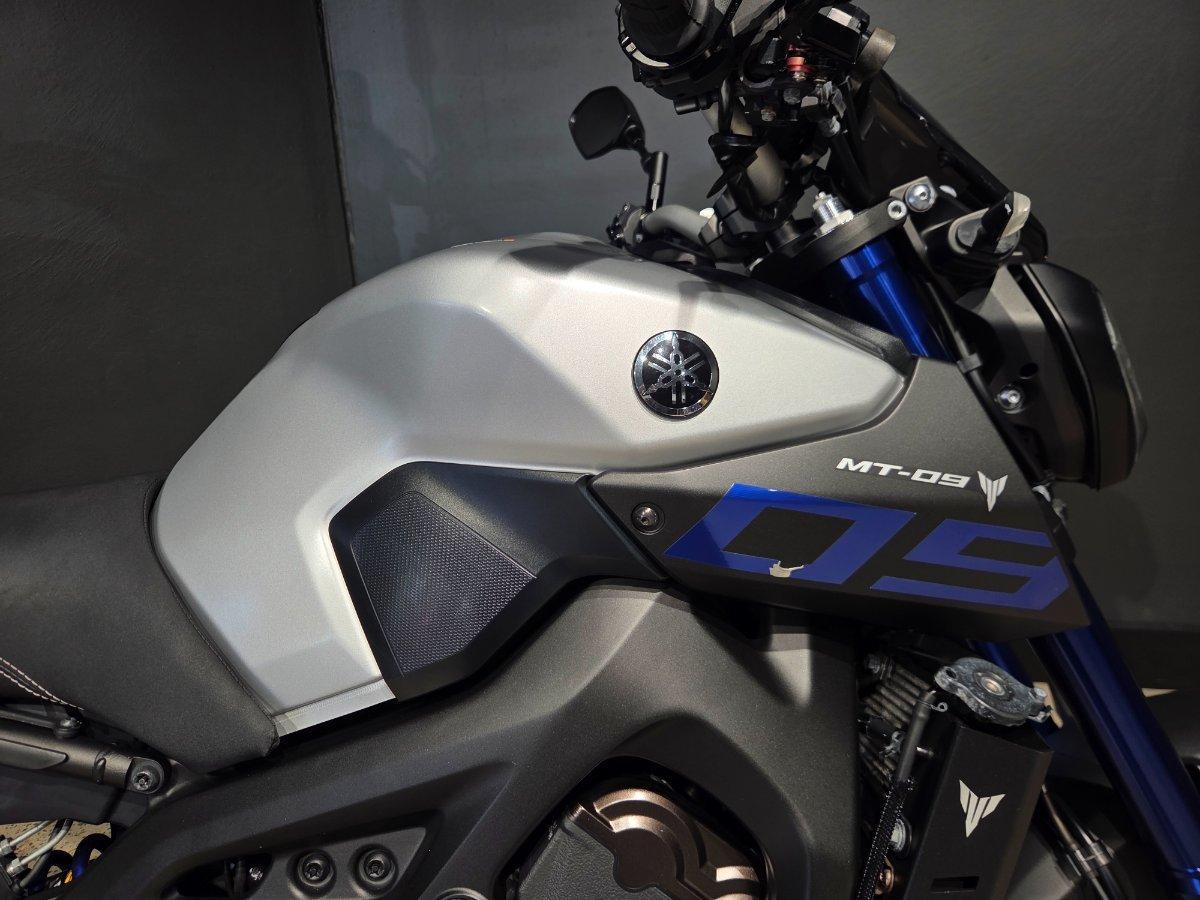 2016 YAMAHA MT-09 SPORTS