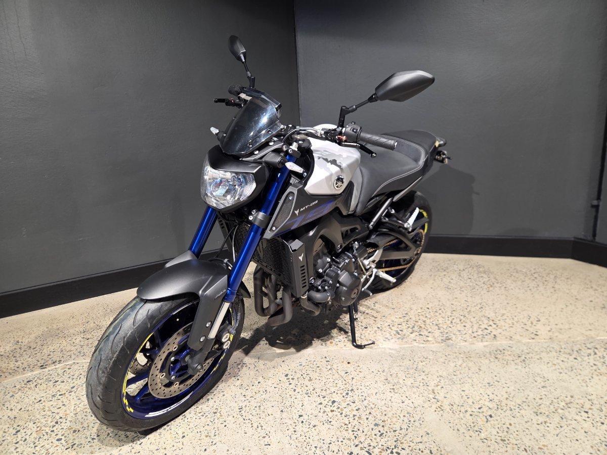 2016 YAMAHA MT-09 SPORTS