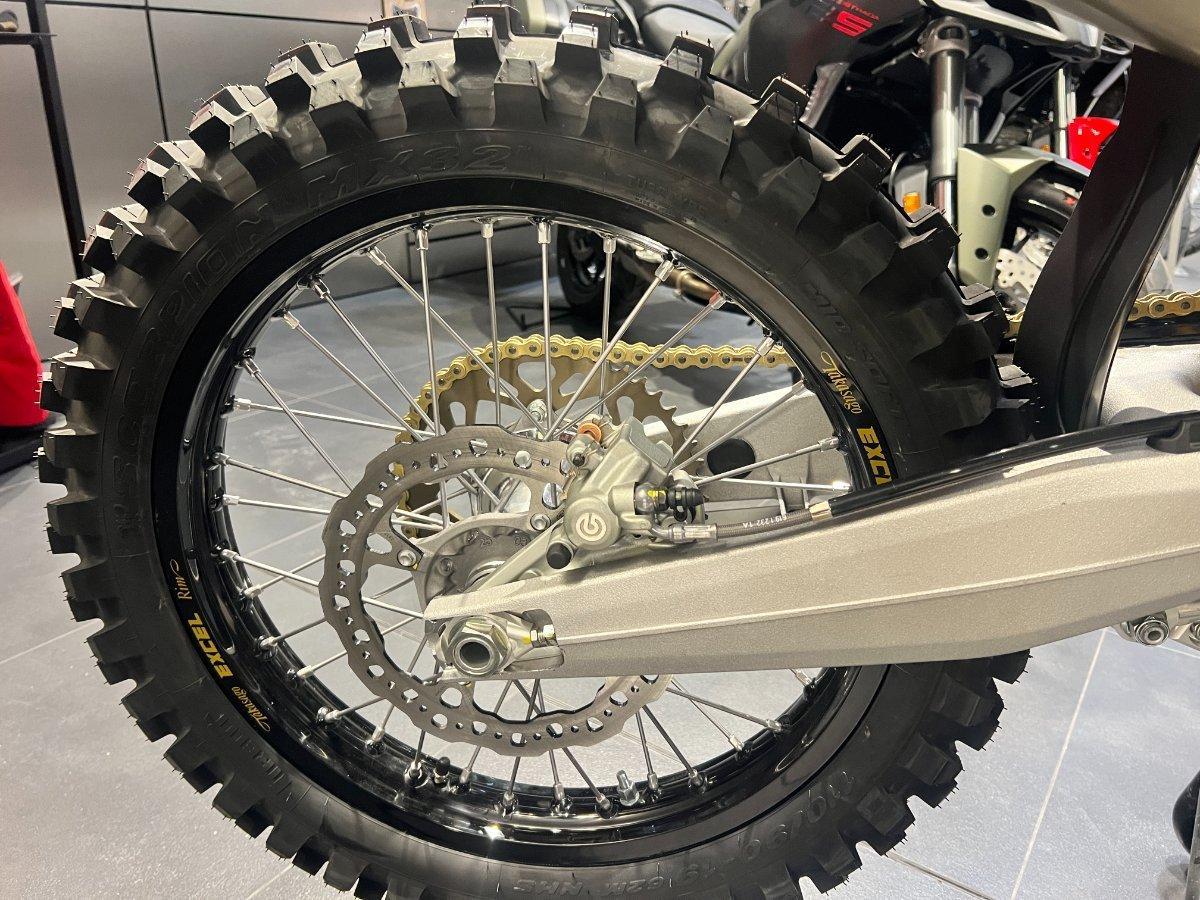 2026 DUCATI DESMO 450 MX FACTORY MOTOCROSS
