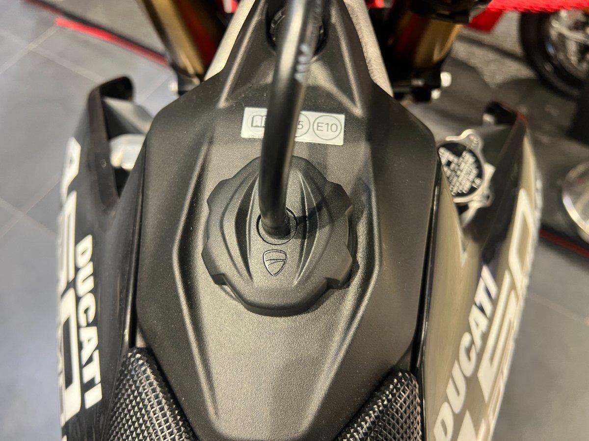 2026 DUCATI DESMO 450 MX FACTORY MOTOCROSS