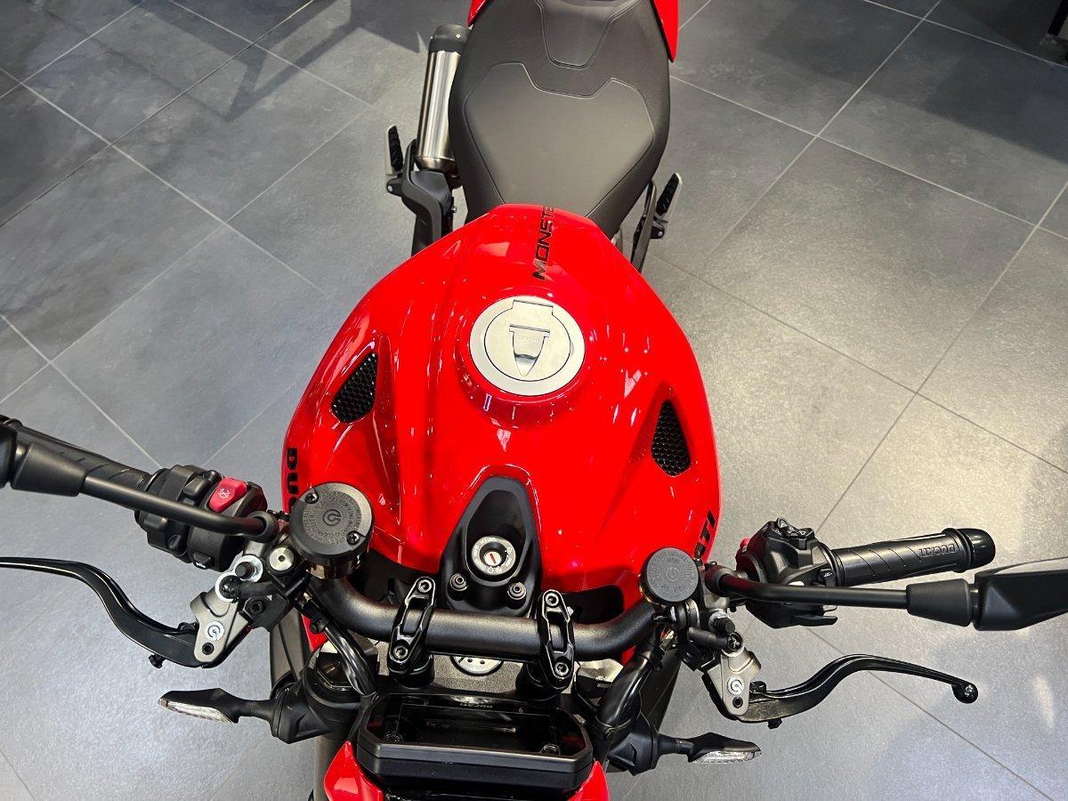 2026 DUCATI MONSTER + ROAD
