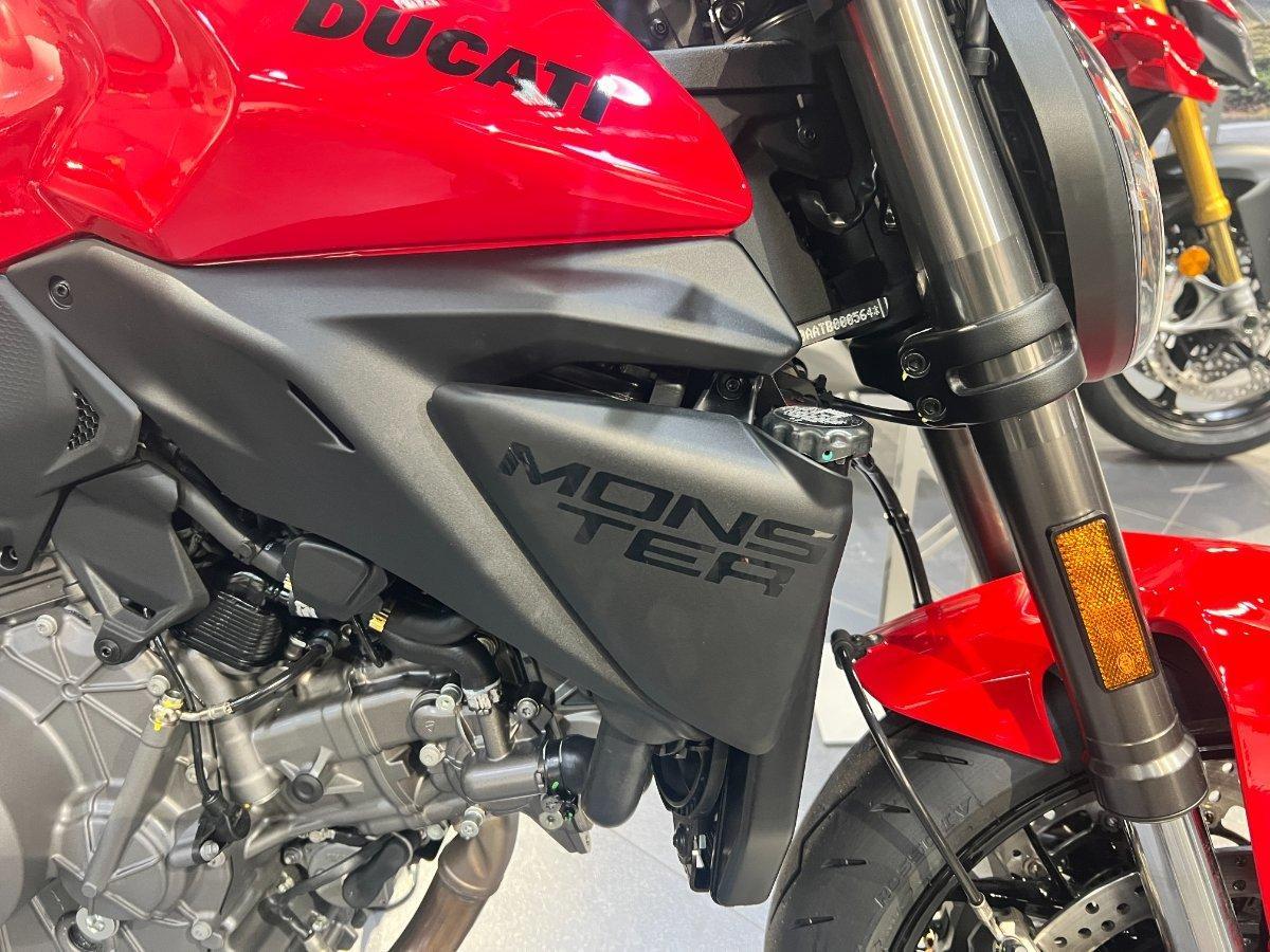 2026 DUCATI MONSTER + ROAD