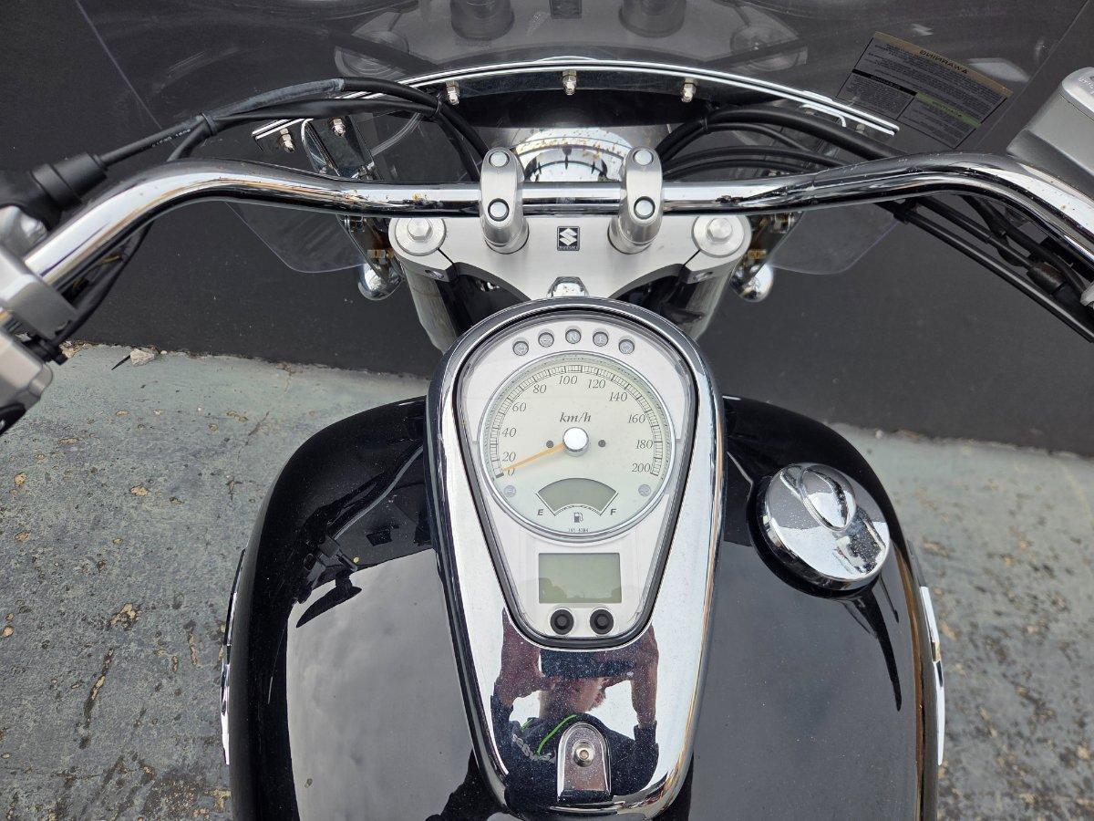 2011 SUZUKI VLR 1800T BOULEVARD (C109RT) CRUISER