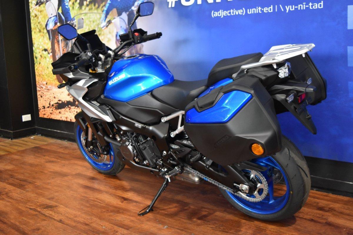 2025 SUZUKI GSX-S1000GT ROAD