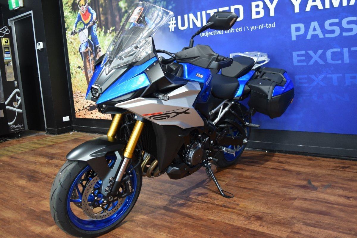 2025 SUZUKI GSX-S1000GT ROAD