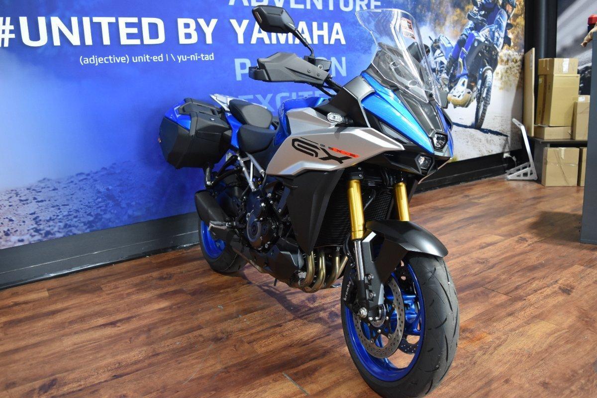 2025 SUZUKI GSX-S1000GT ROAD