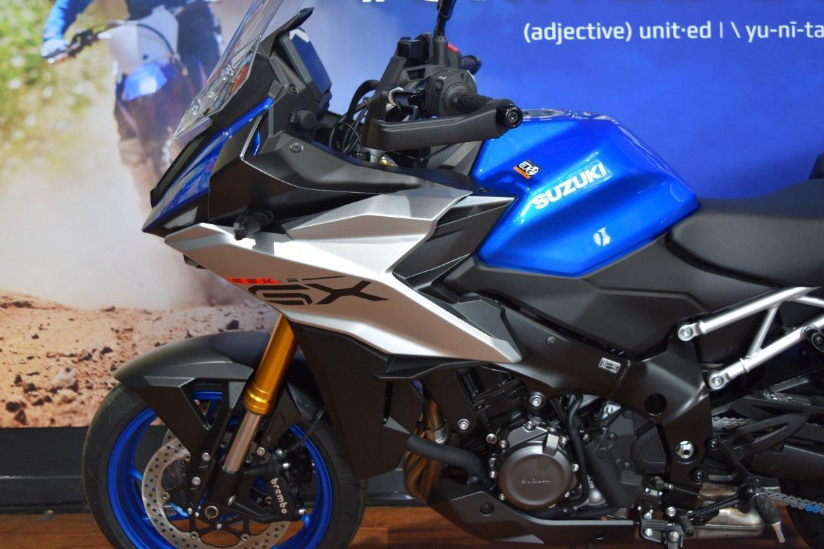 2025 SUZUKI GSX-S1000GT ROAD