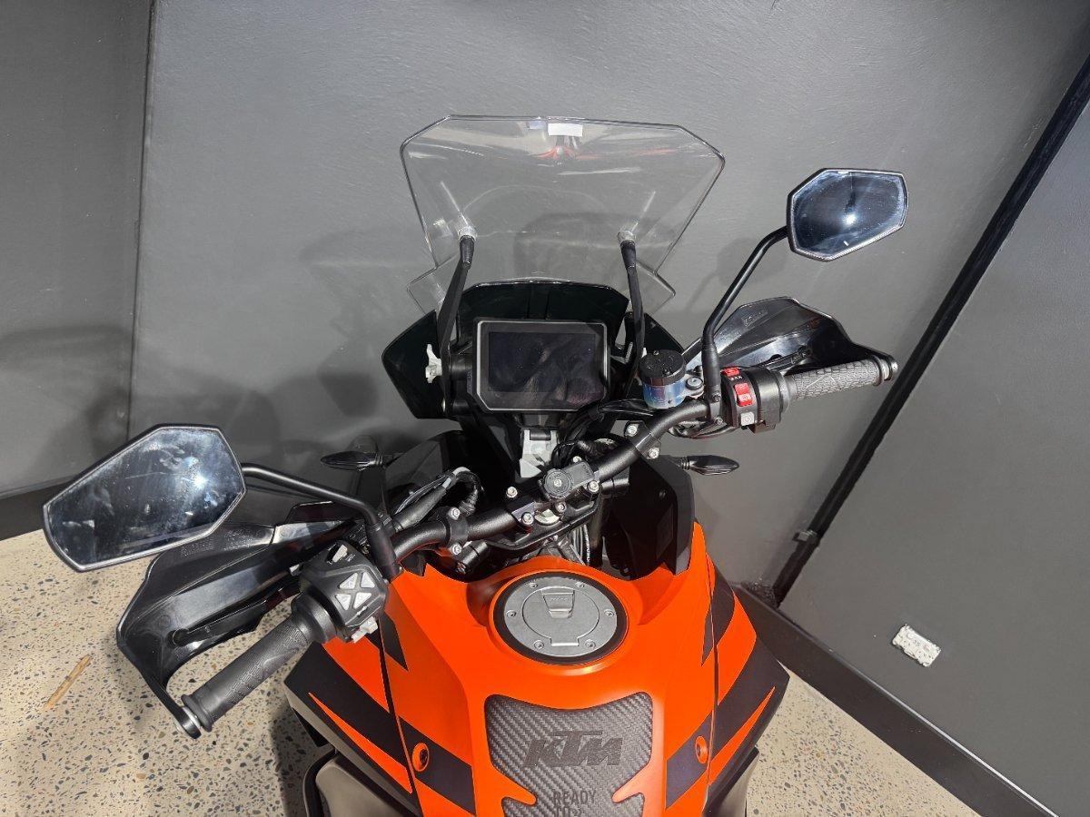 2019 KTM SUPER ADVENTURE S DUAL SPORTS