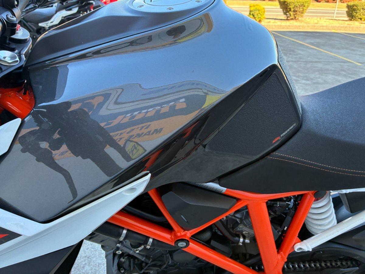 2018 KTM SUPER ADVENTURE S DUAL SPORTS