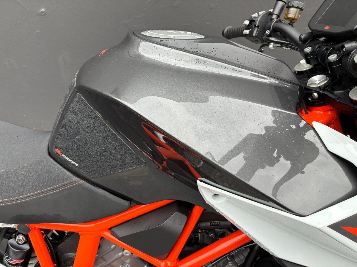 2018 KTM SUPER ADVENTURE S DUAL SPORTS