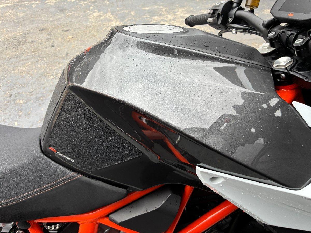 2018 KTM SUPER ADVENTURE S DUAL SPORTS