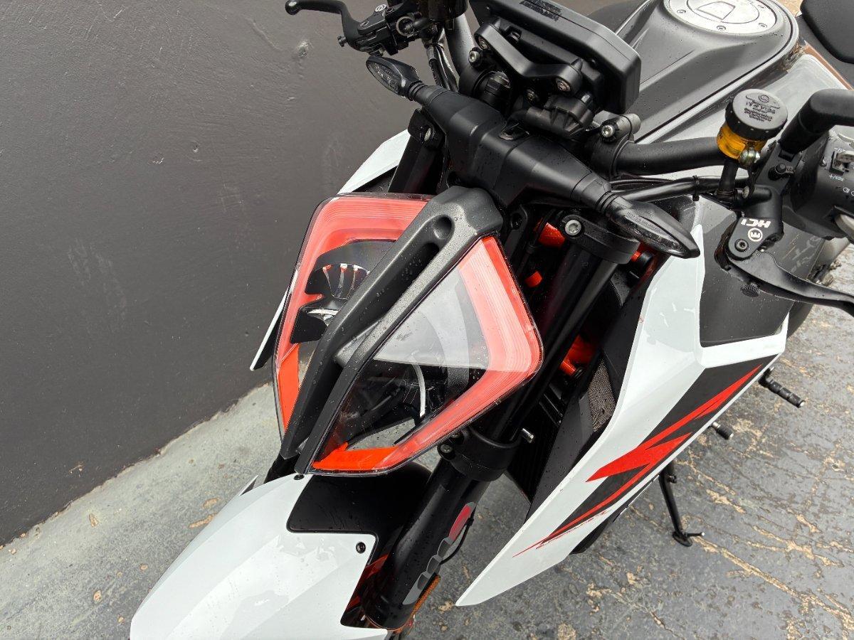 2018 KTM SUPER ADVENTURE S DUAL SPORTS
