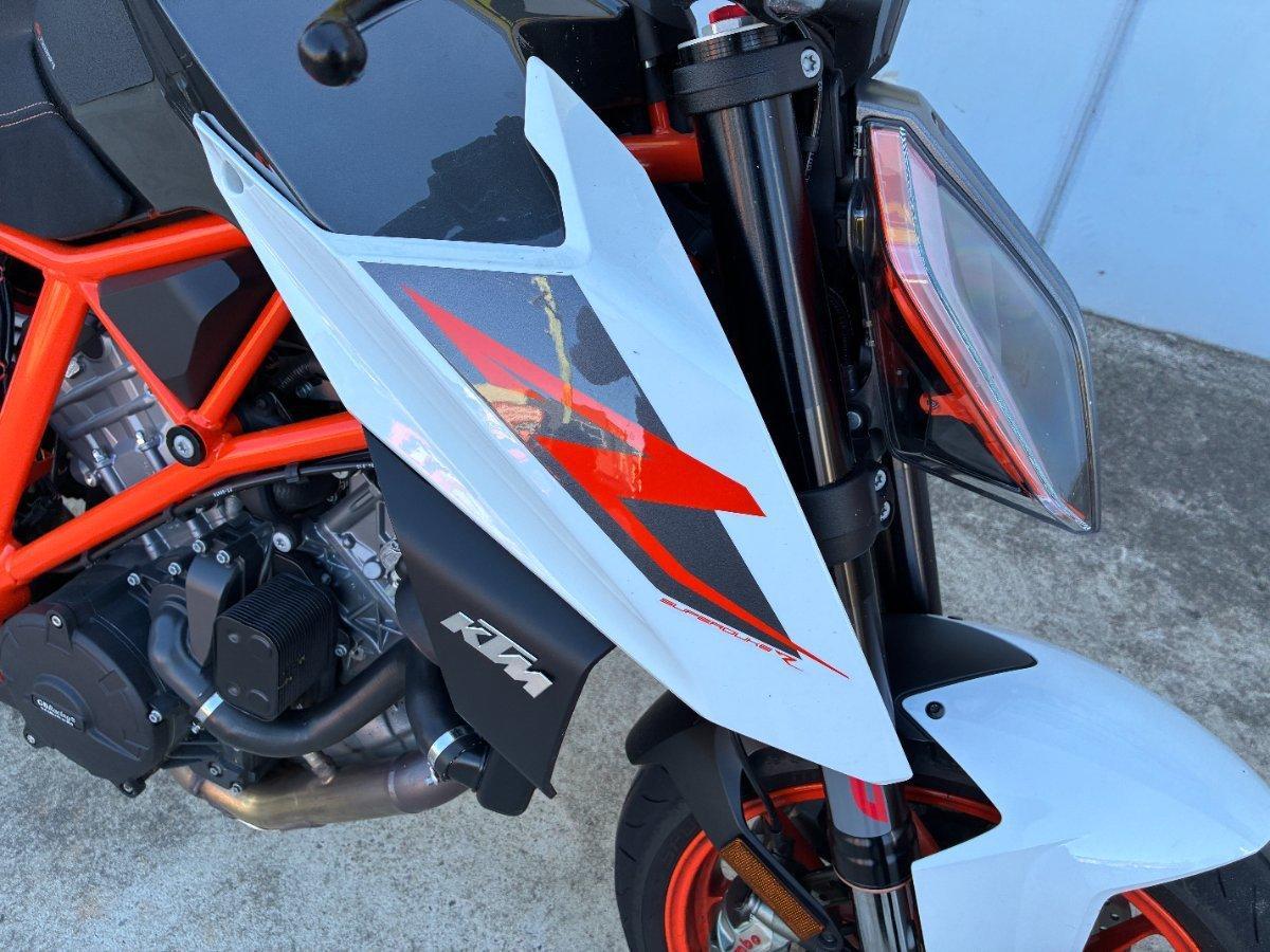 2018 KTM SUPER ADVENTURE S DUAL SPORTS