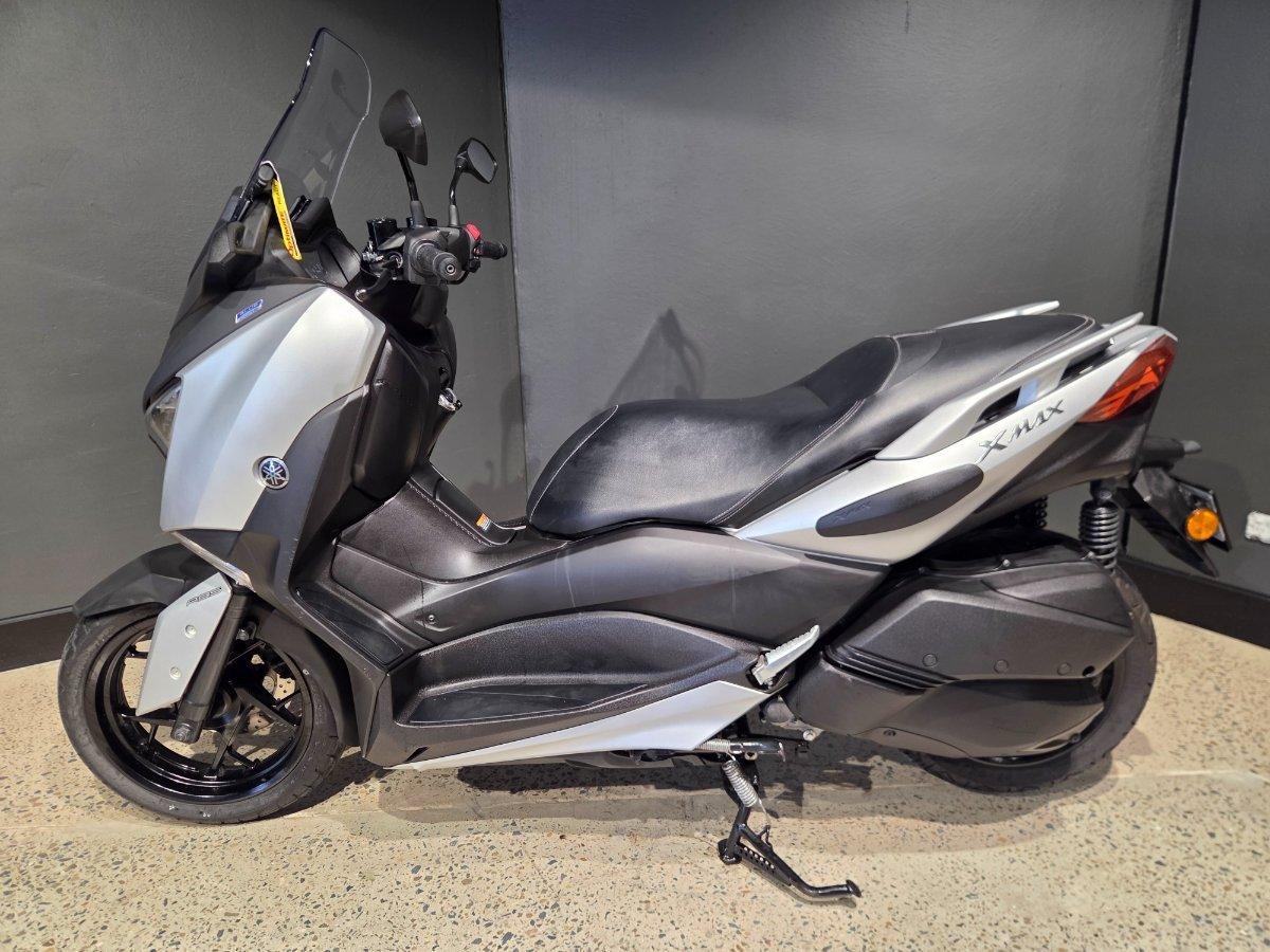 2018 YAMAHA XMAX 300 (CZD300A) SCOOTER