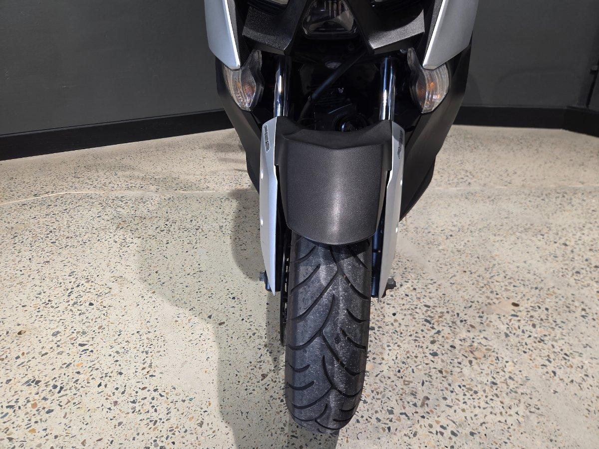 2018 YAMAHA XMAX 300 (CZD300A) SCOOTER