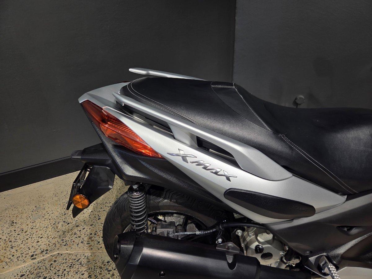 2018 YAMAHA XMAX 300 (CZD300A) SCOOTER