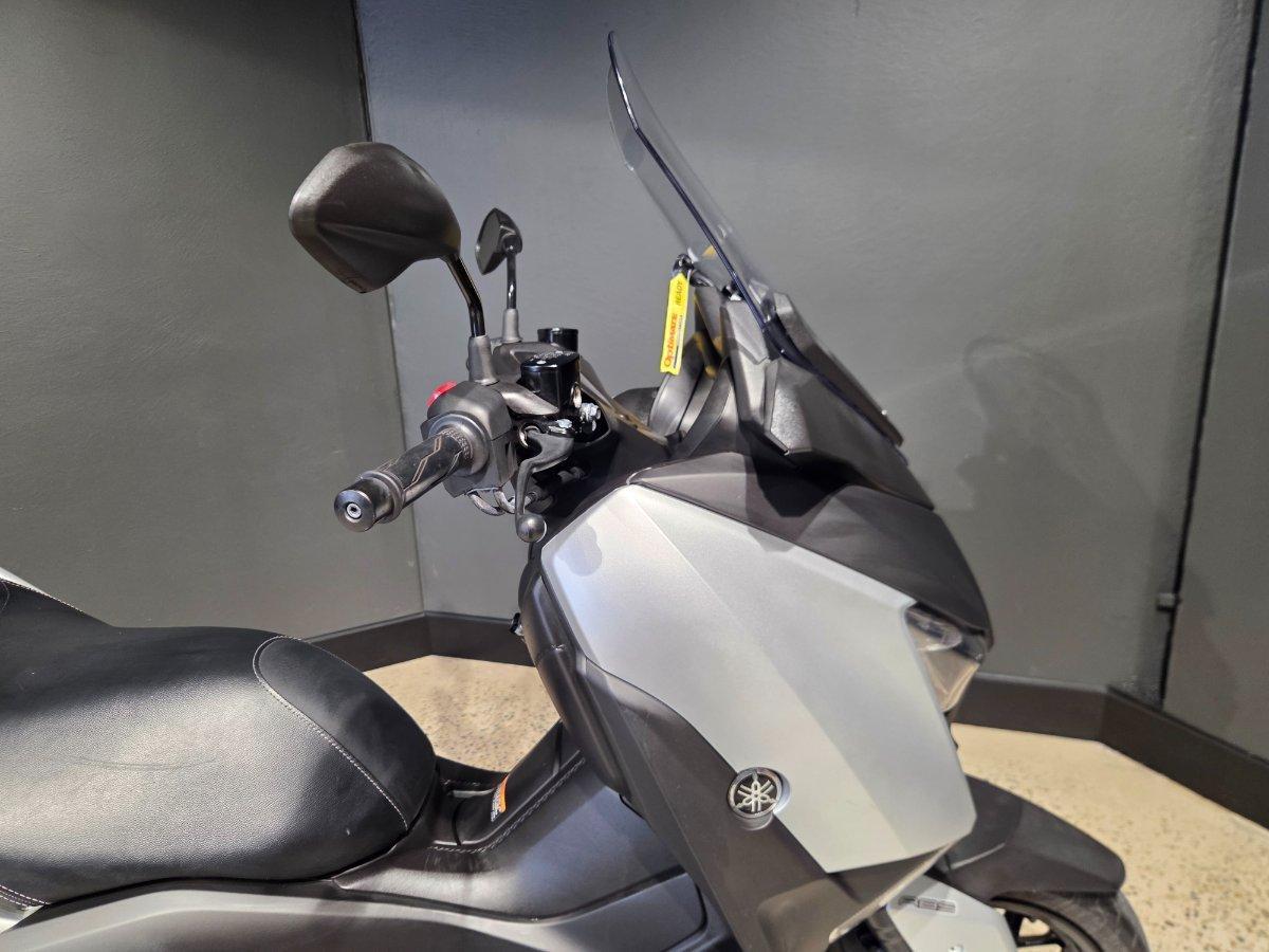 2018 YAMAHA XMAX 300 (CZD300A) SCOOTER