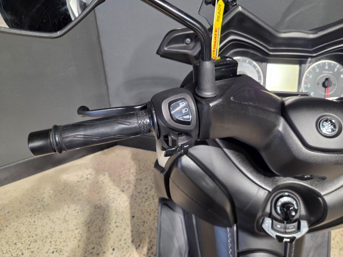 2018 YAMAHA XMAX 300 (CZD300A) SCOOTER