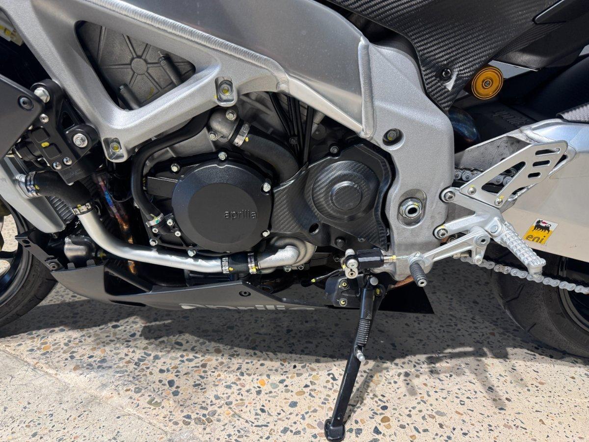 2013 APRILIA TUONO V4 R SPORTS