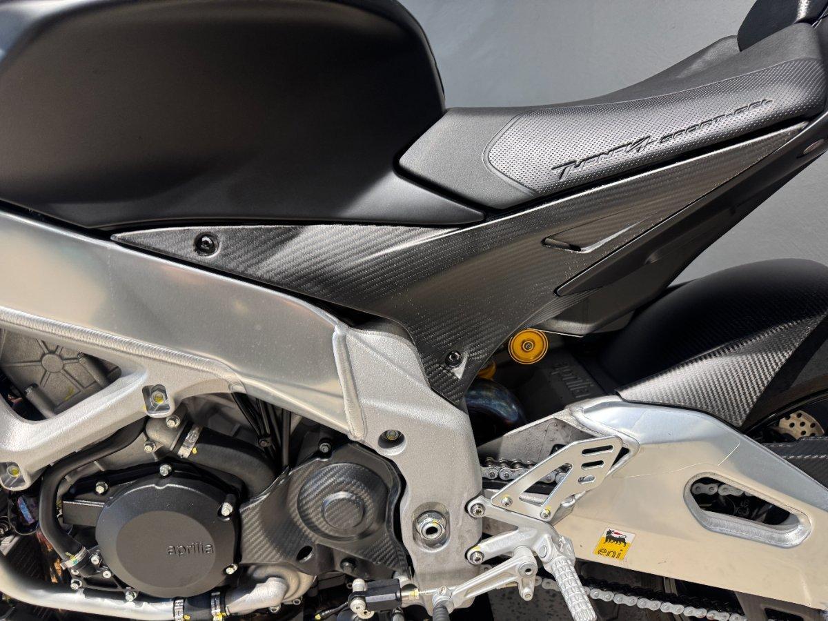 2013 APRILIA TUONO V4 R SPORTS