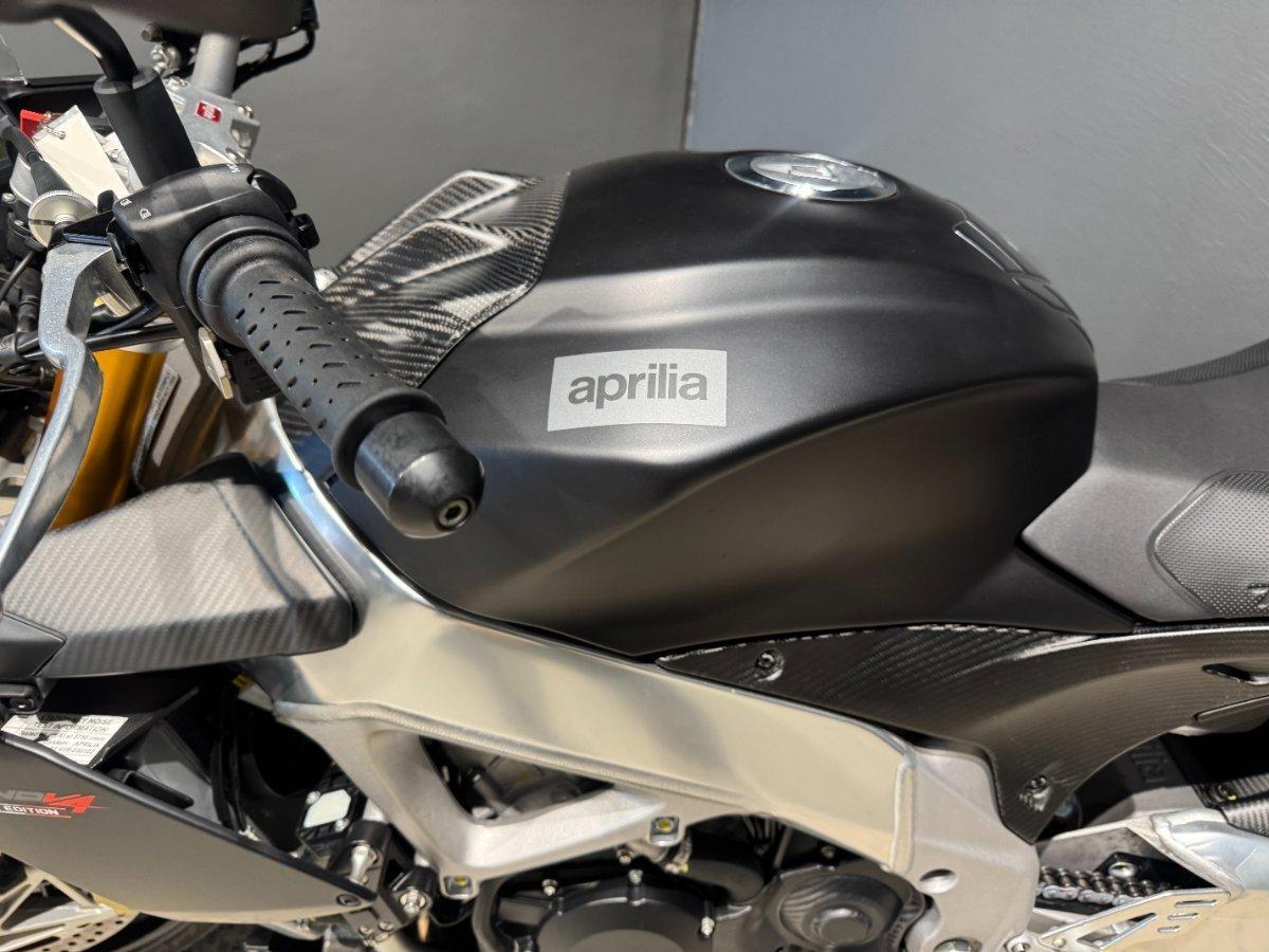 2013 APRILIA TUONO V4 R SPORTS