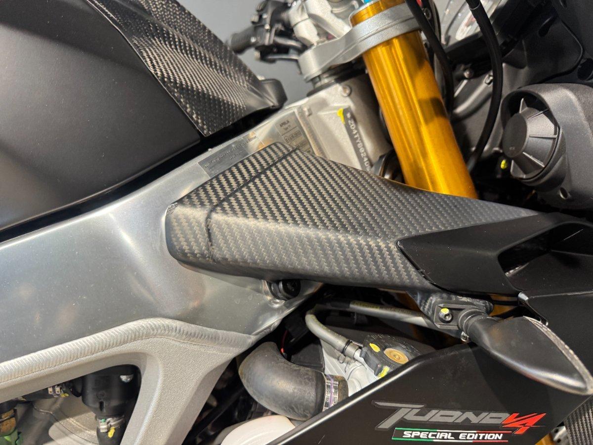 2013 APRILIA TUONO V4 R SPORTS