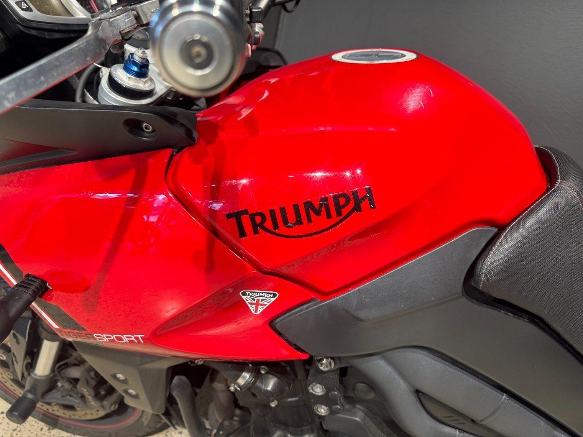 2013 TRIUMPH TIGER 1050 SE (ABS) SPORTS