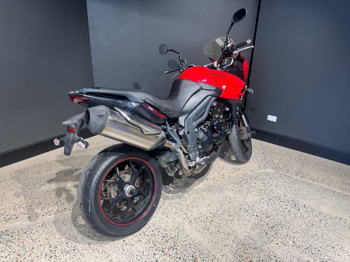 2013 TRIUMPH TIGER 1050 SE (ABS) SPORTS