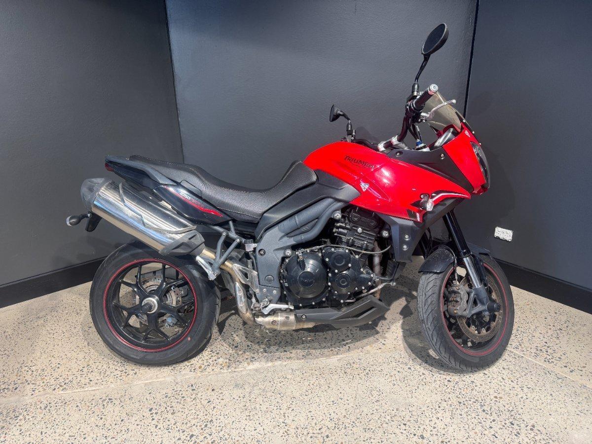 2013 TRIUMPH TIGER 1050 SE (ABS) SPORTS