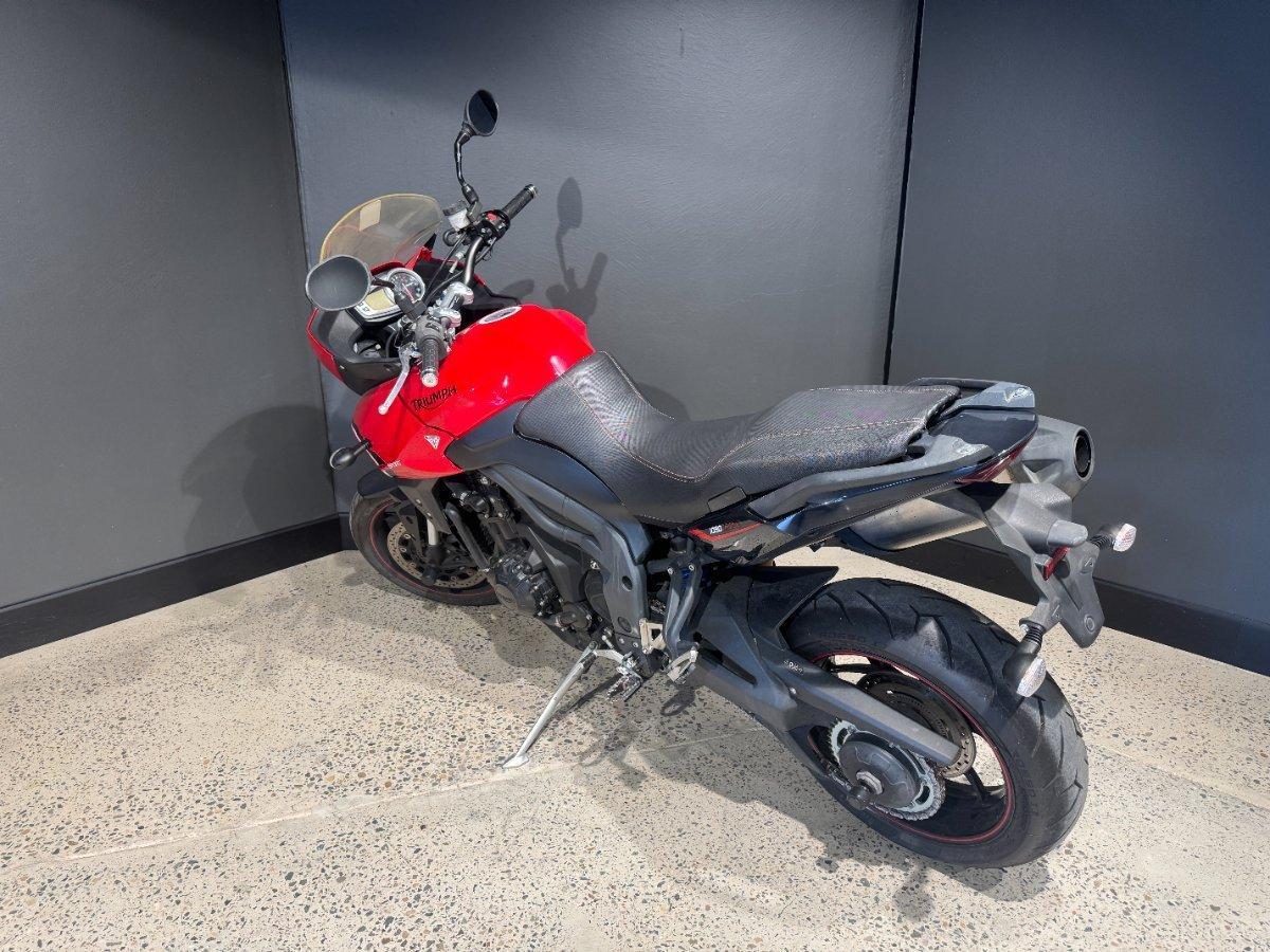 2013 TRIUMPH TIGER 1050 SE (ABS) SPORTS