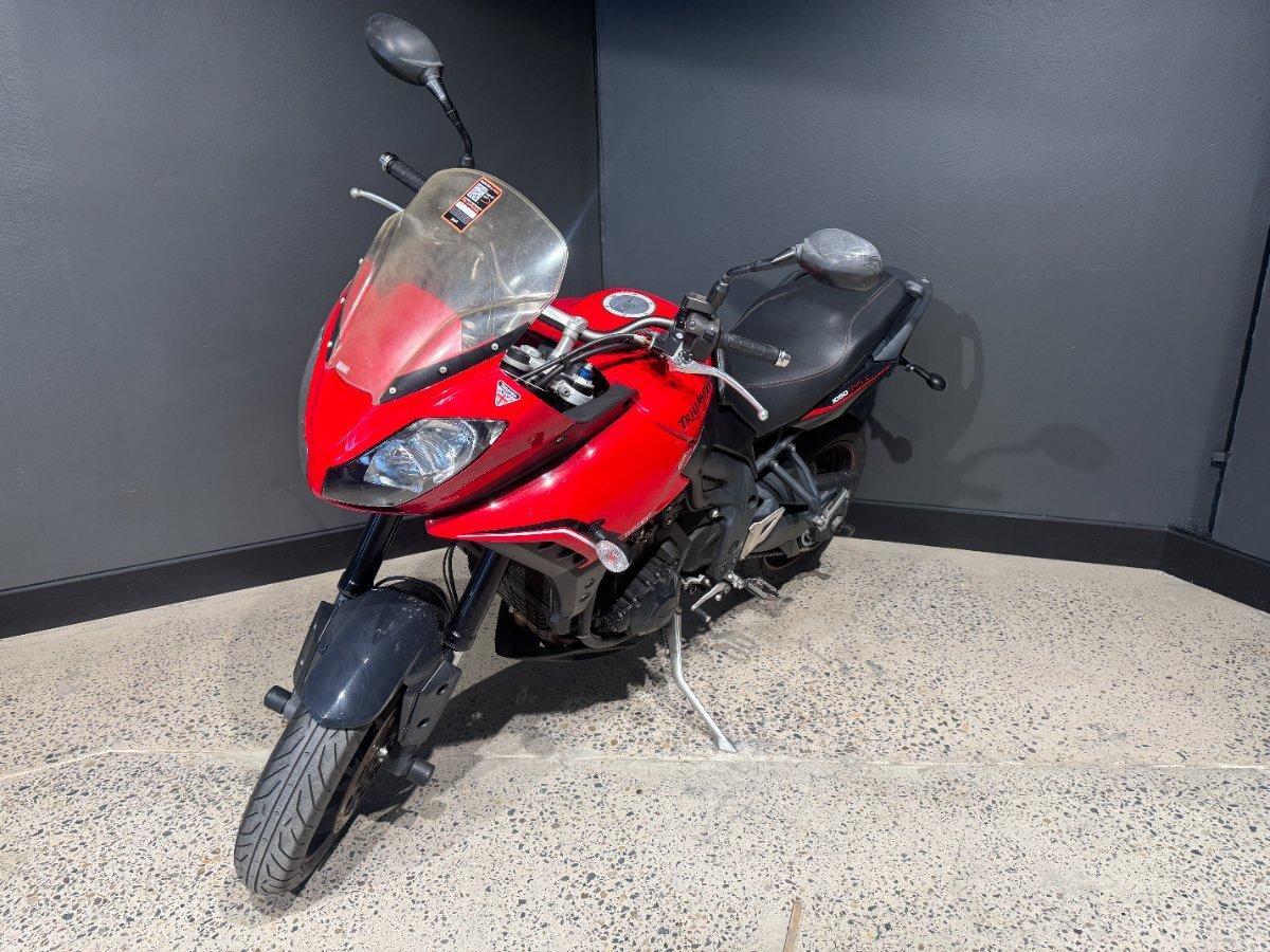 2013 TRIUMPH TIGER 1050 SE (ABS) SPORTS