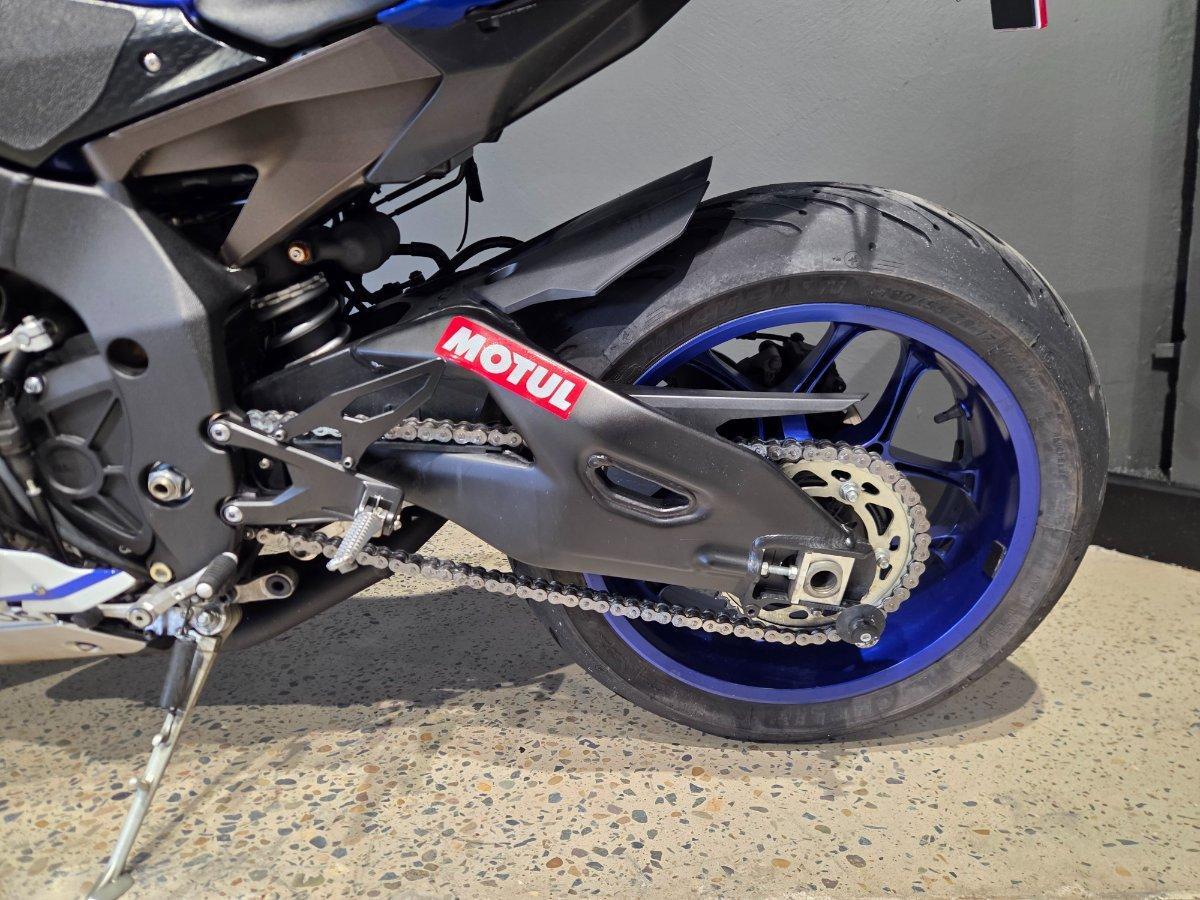2016 YAMAHA YZF-R1 SPORTS