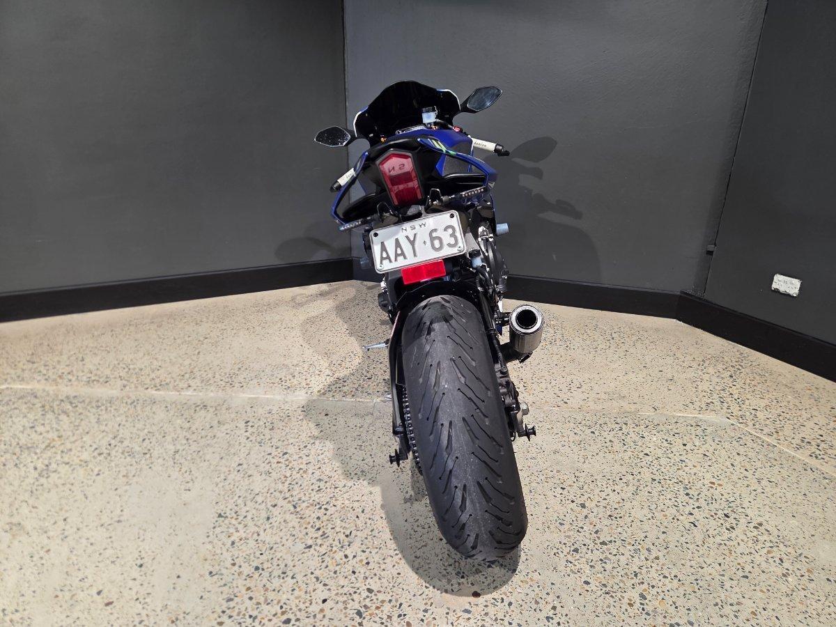 2016 YAMAHA YZF-R1 SPORTS