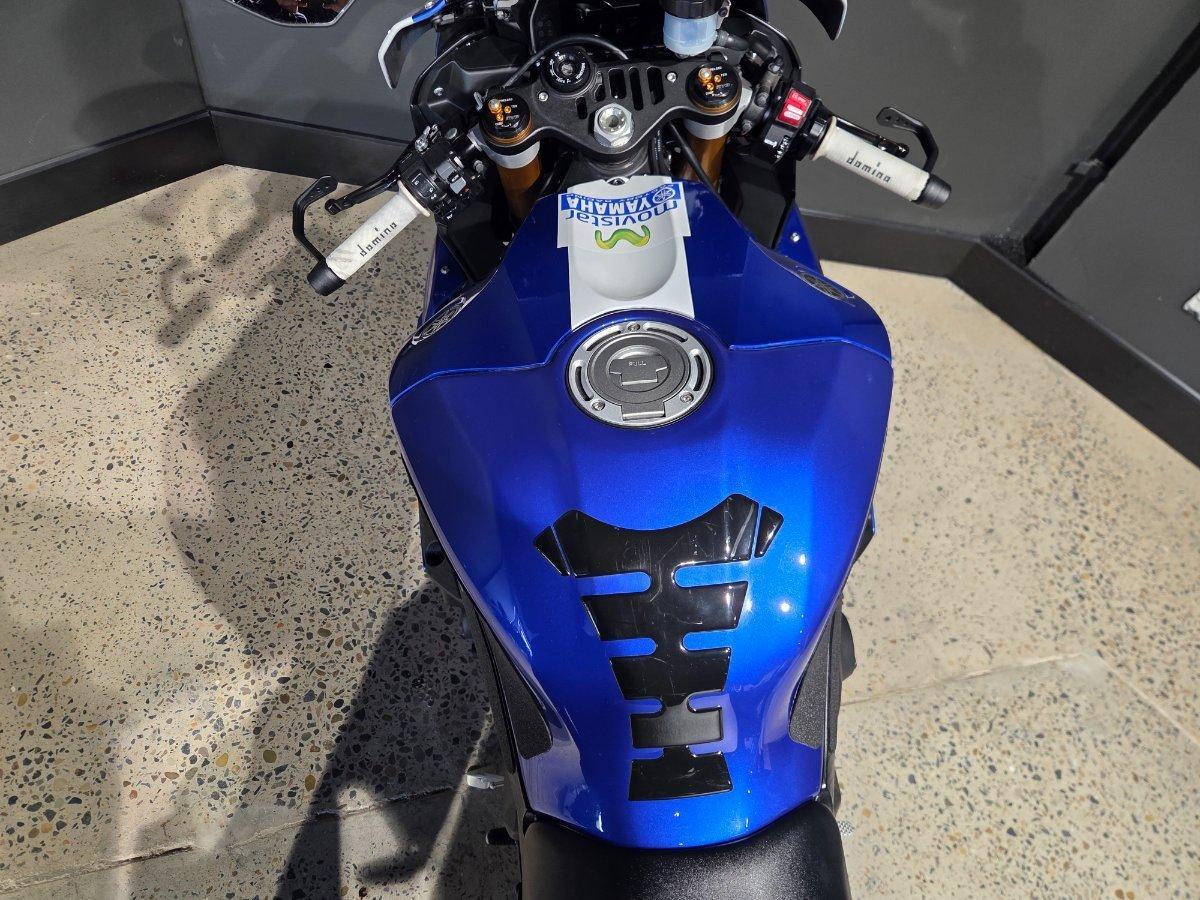 2016 YAMAHA YZF-R1 SPORTS