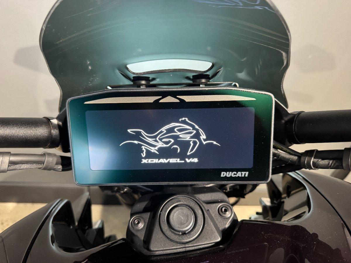 2026 DUCATI XDIAVEL V4 CRUISER