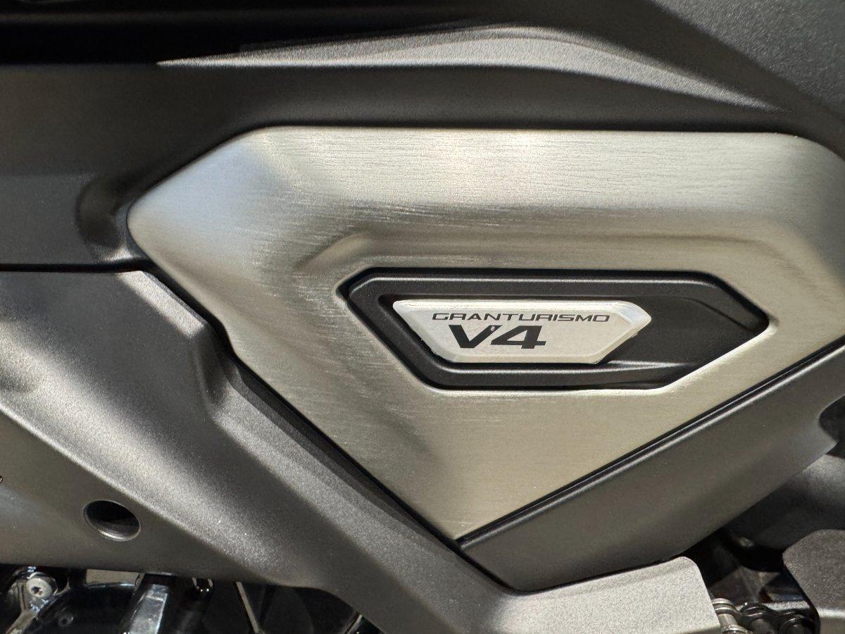 2026 DUCATI XDIAVEL V4 CRUISER