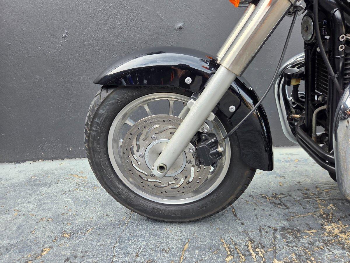 2011 TRIUMPH BONNEVILLE ROAD