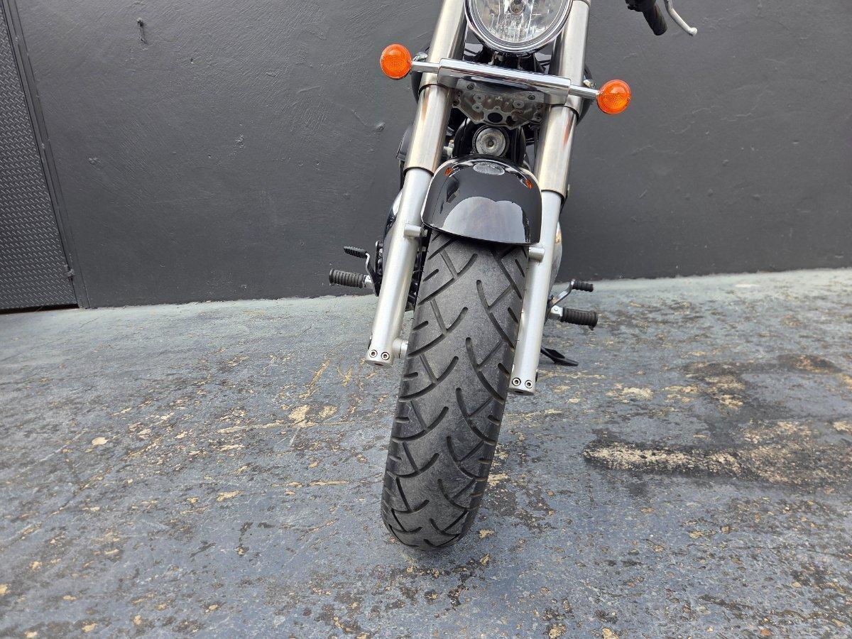 2011 TRIUMPH BONNEVILLE ROAD