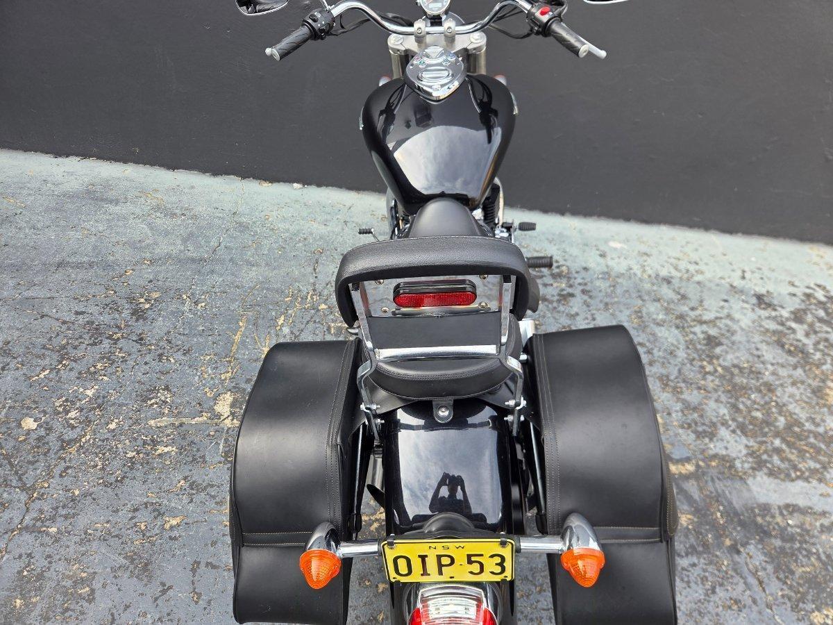 2011 TRIUMPH BONNEVILLE ROAD