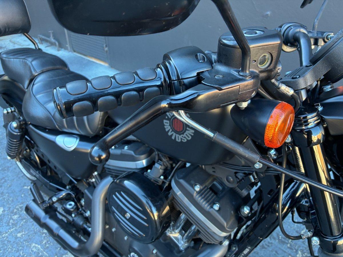 2019 HARLEY-DAVIDSON XL883N IRON 883 CRUISER