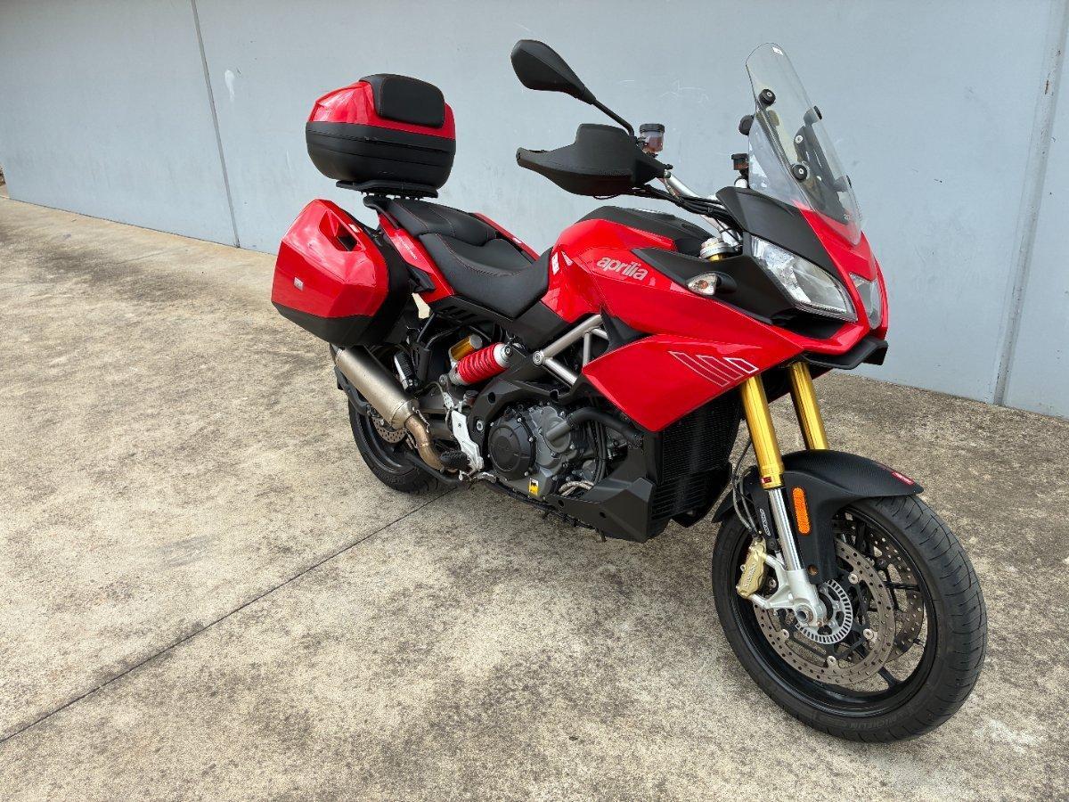 2015 APRILIA CAPONORD 1200 DUAL SPORTS