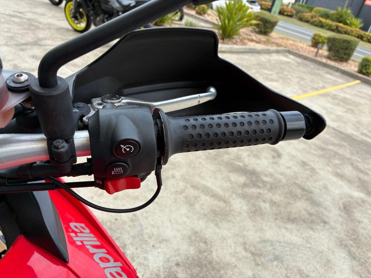 2015 APRILIA CAPONORD 1200 DUAL SPORTS
