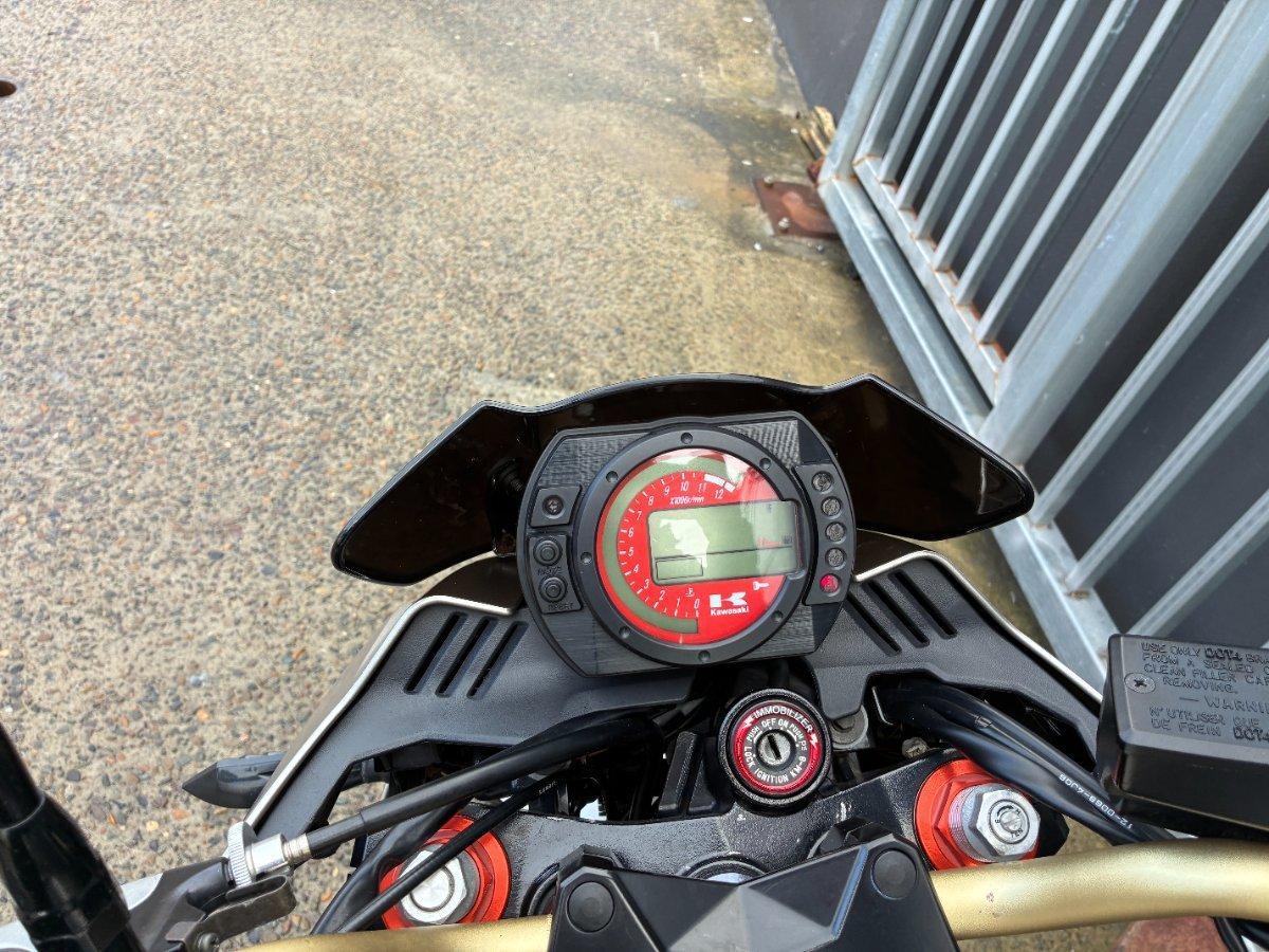 2004 KAWASAKI Z1000 ROAD