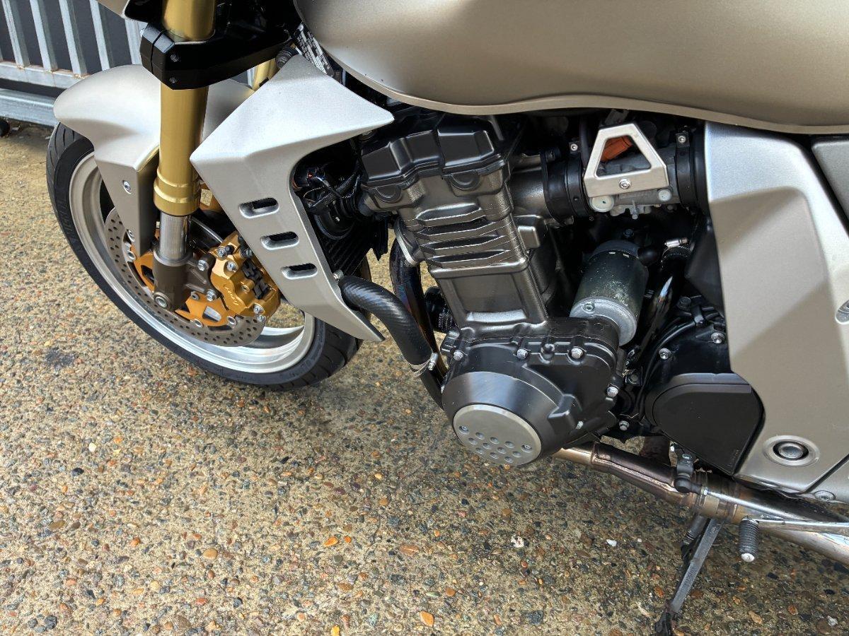 2004 KAWASAKI Z1000 ROAD