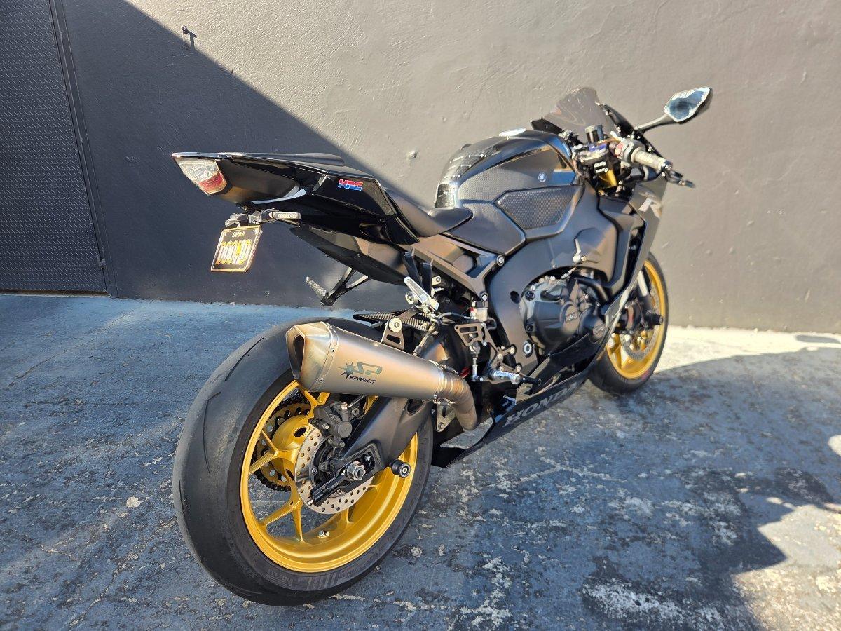 2016 HONDA CBR1000RR (FIREBLADE) SPORTS