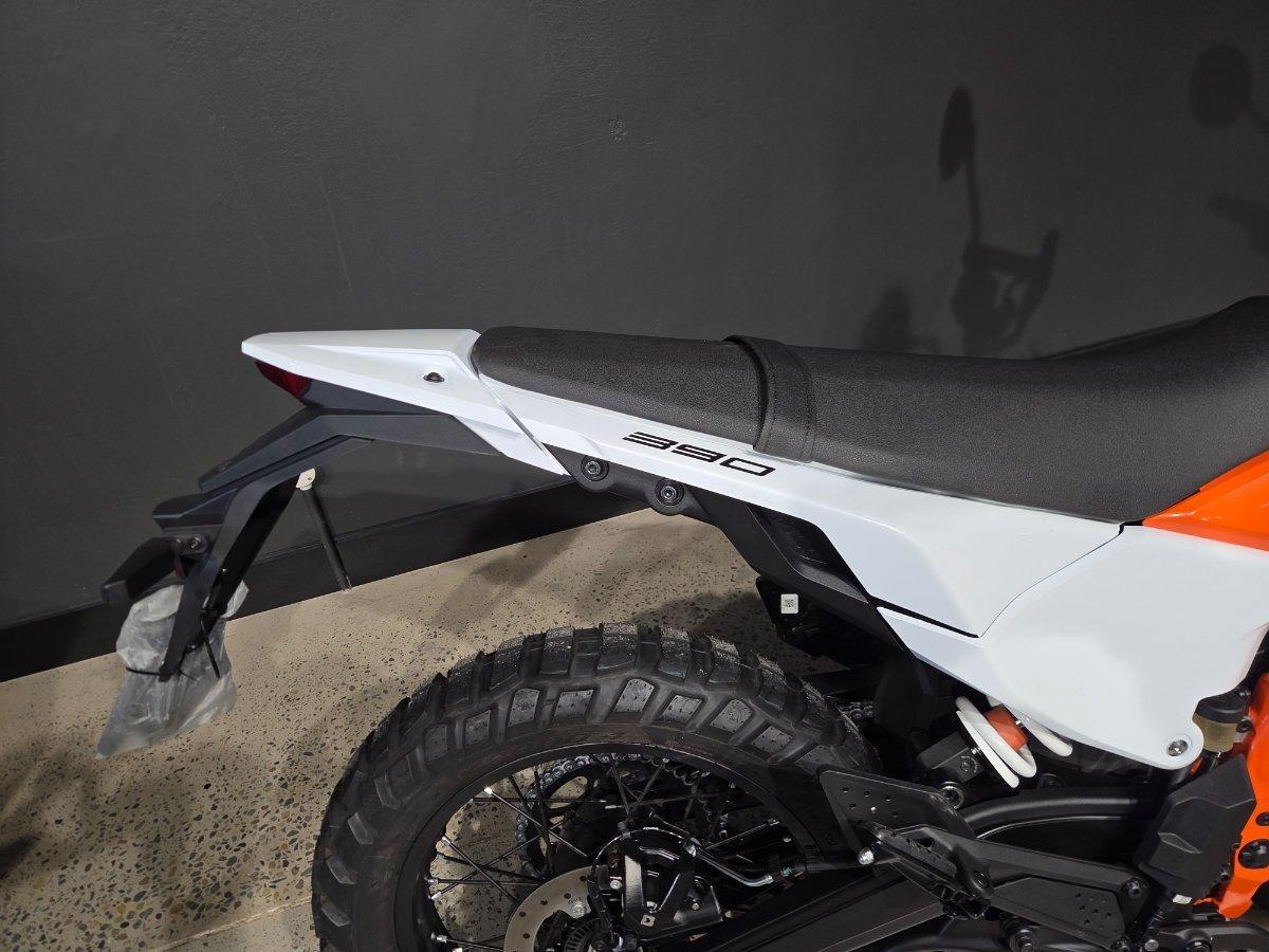 2025 KTM 390 ENDURO R DUAL SPORTS