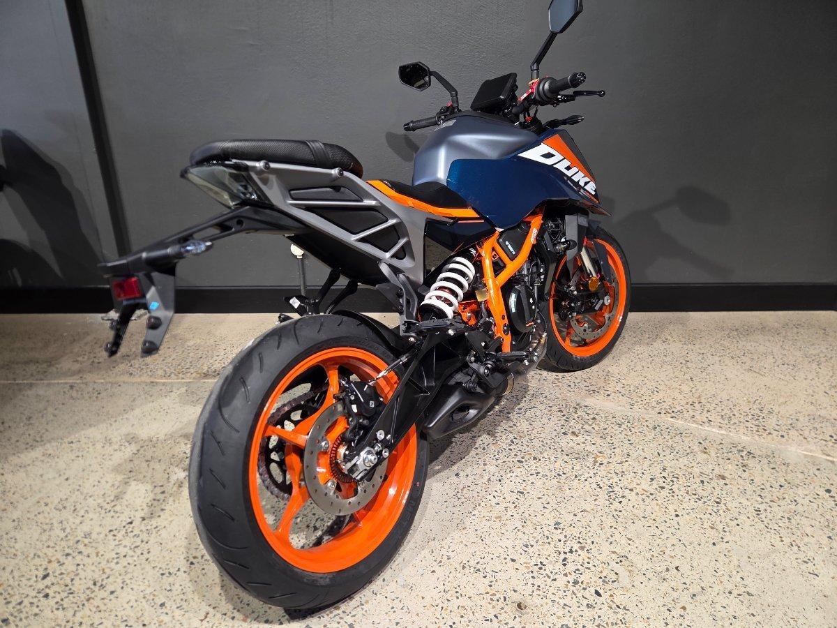 2025 KTM 390 DUKE ROAD